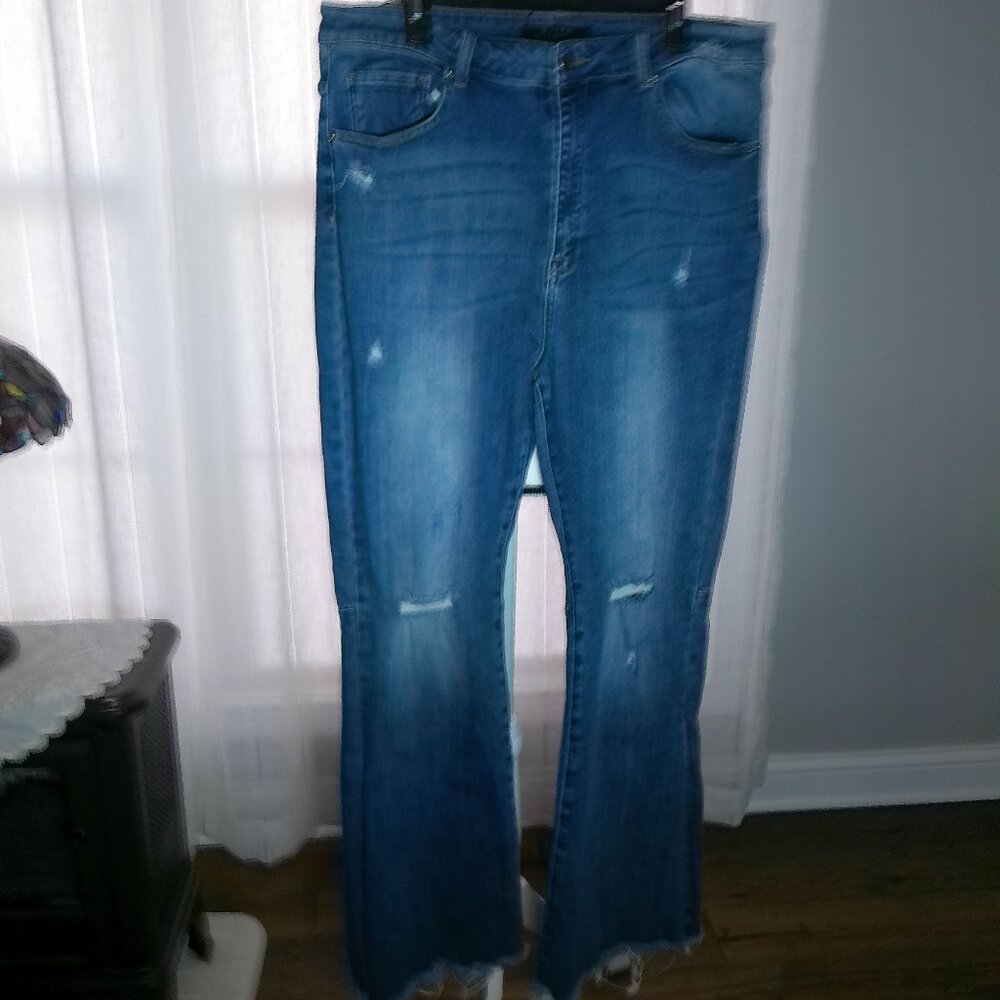 RISEN Los Angeles Zipper Fly Distressed Medium Blue Flair Raw Hem Jeans 2XL